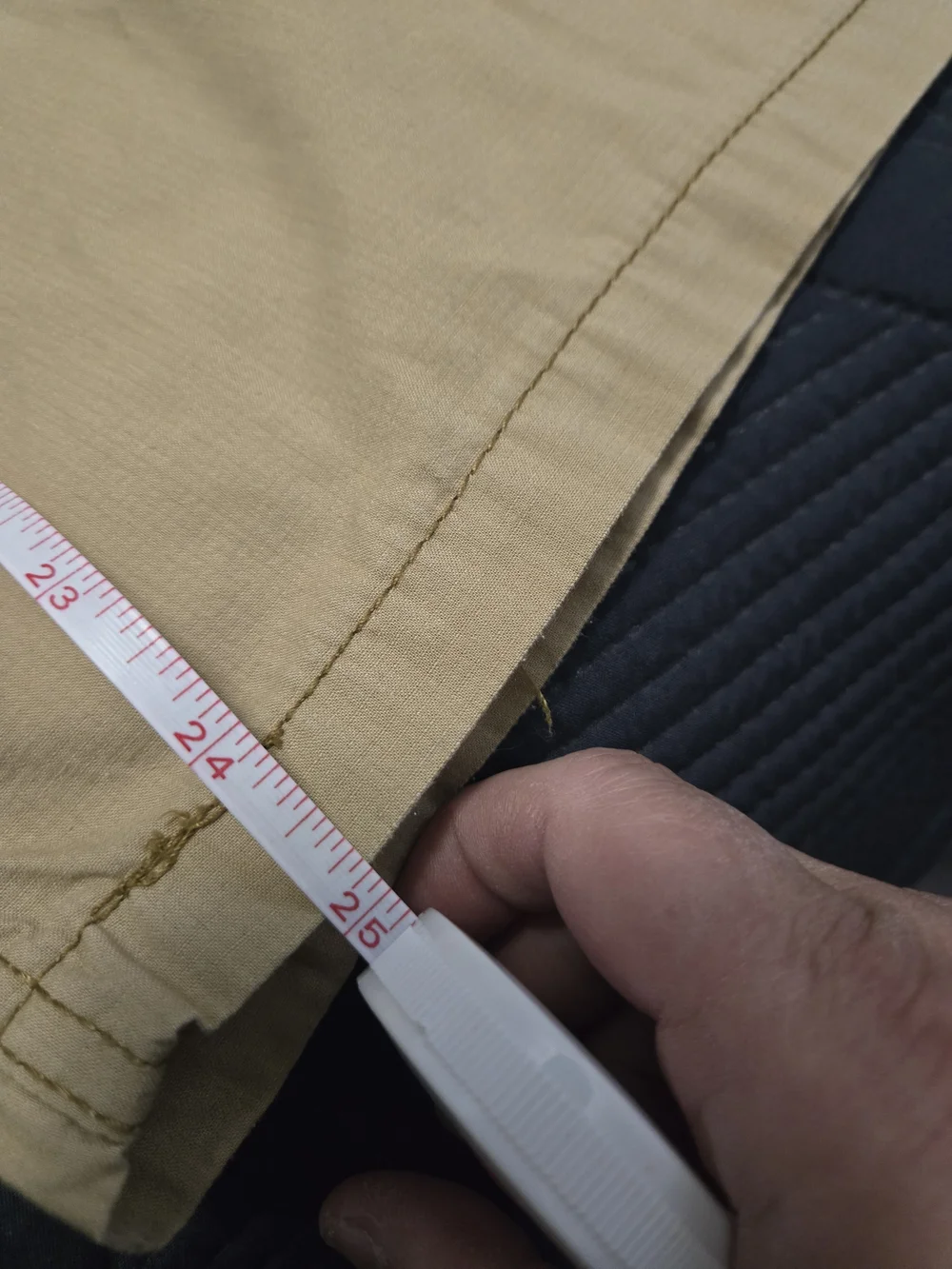 Levis Beige Cargo Shorts with Button Flap Pockets #436